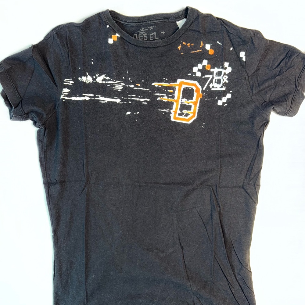Men’s Diesel Graphic Tee Size Large (Black - Not Faded)